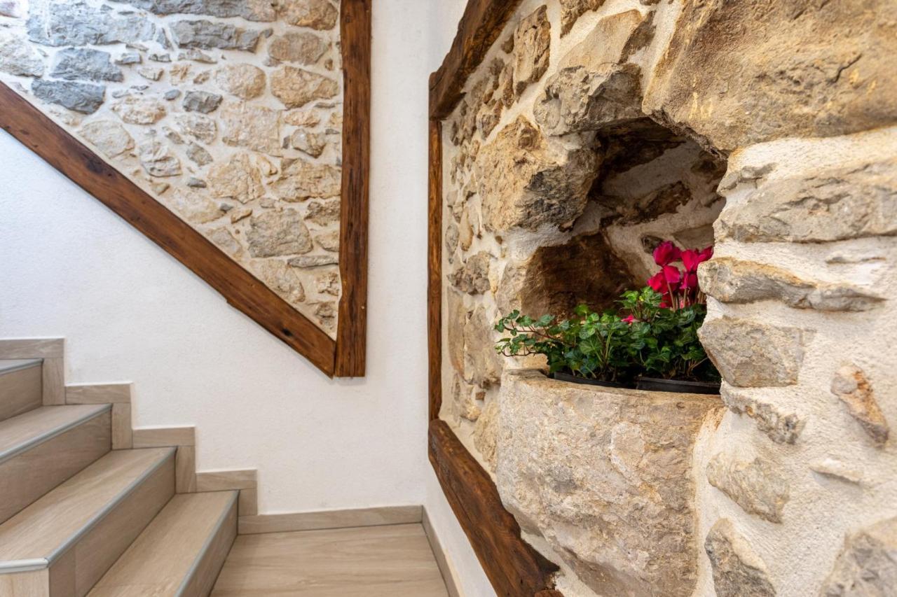 Villa Elm Milohnici Exteriér fotografie